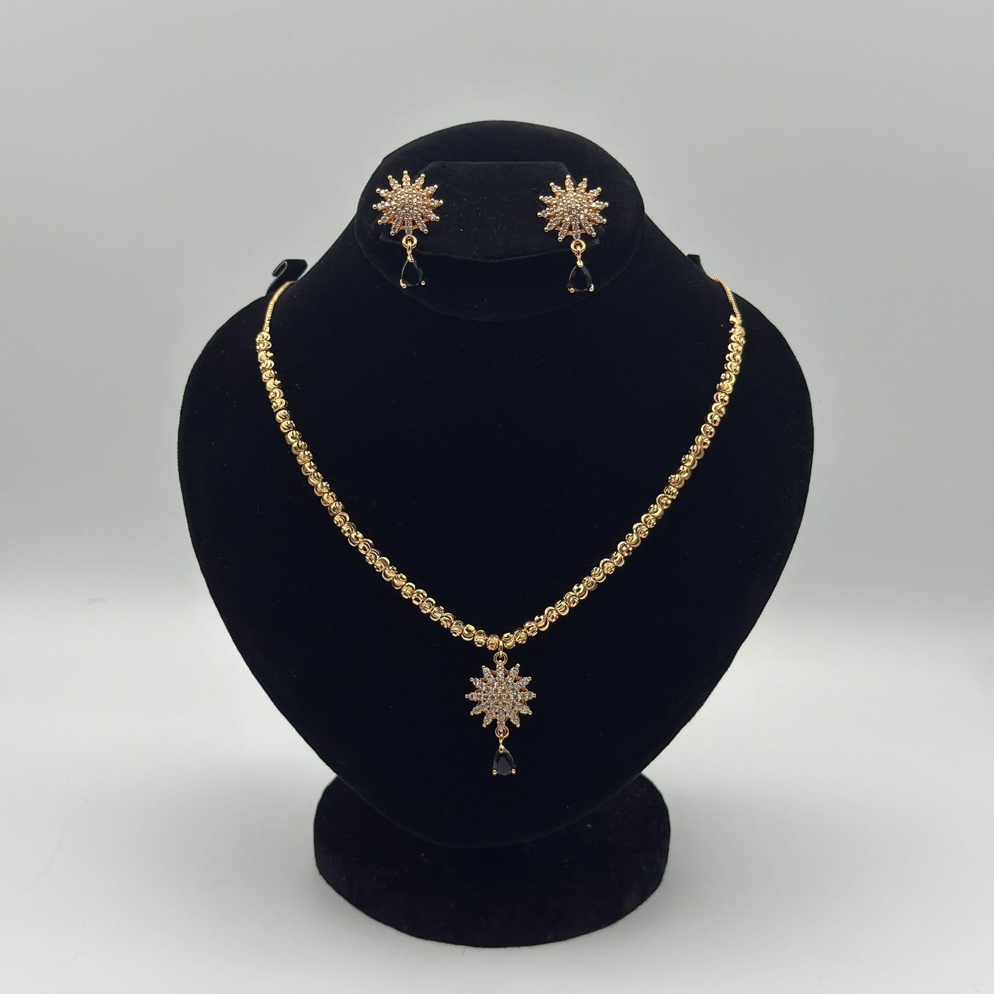 Gold-Plated Starburst Locket Set –JSB-LOCKET-002