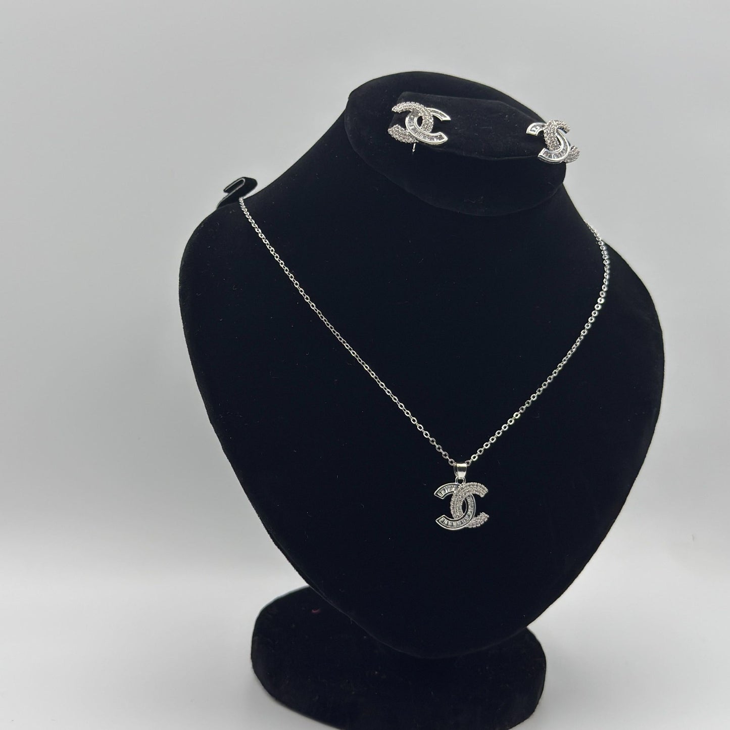 Jesbye Silver-Plated Locket Set –JSB-LOCKET-003