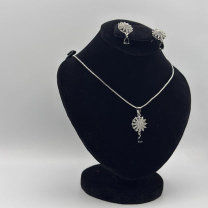 Silver-Plated Sunburst Locket Set –JSB-LOCKET-006